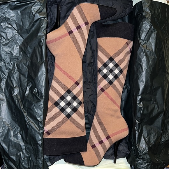 COPY - Burberry Dolman checked stretch-cotton boots - Picture 5 of 8